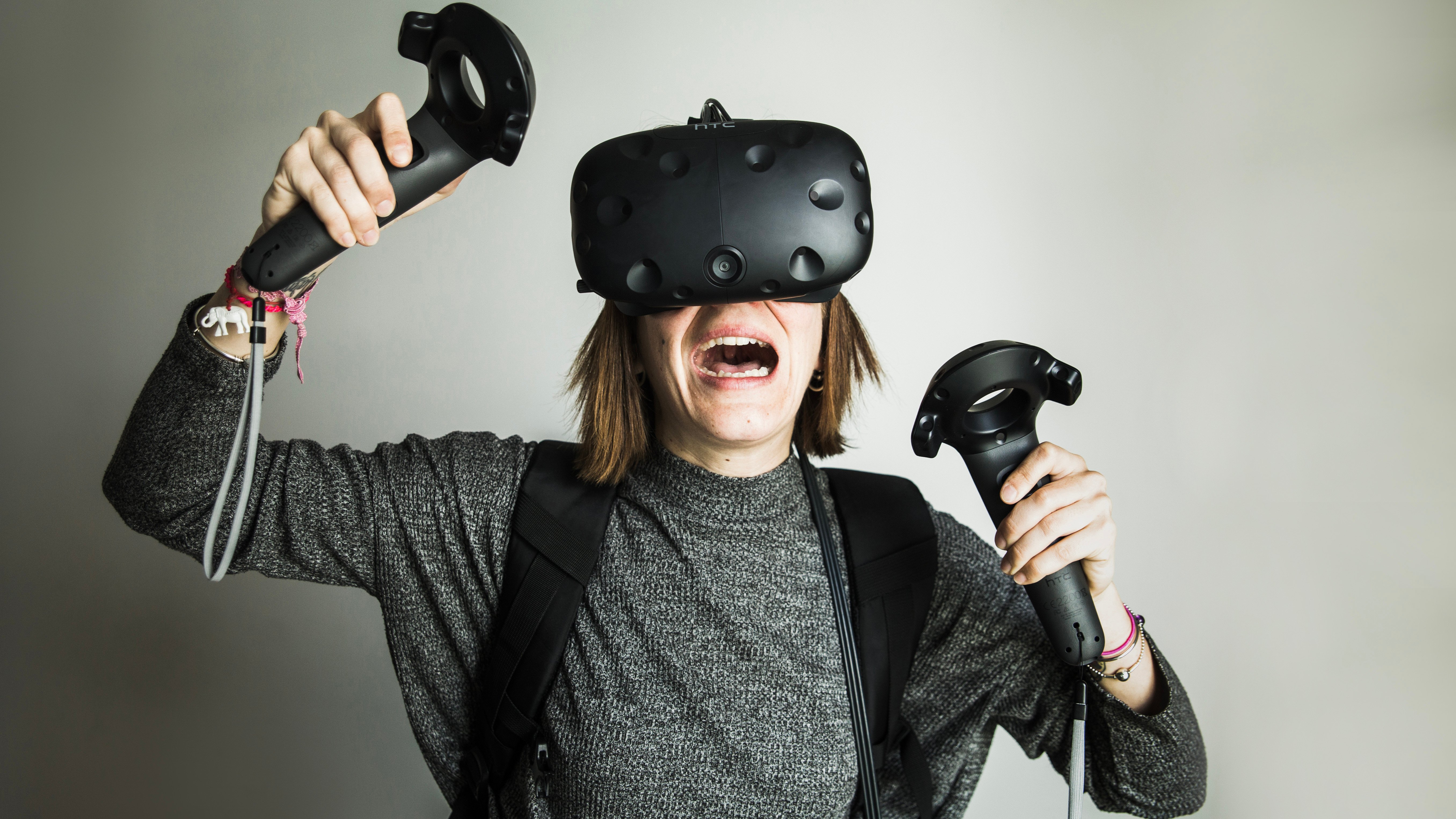 AndroidPIT htc vive hands on 3586 Virtual Reality Explained: HTC Vive